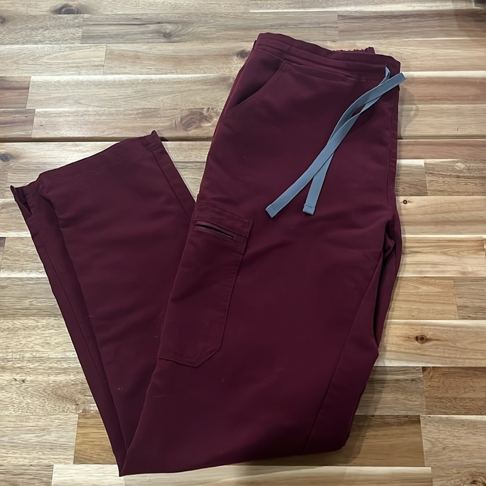 Figs Scrubs, size S, yola skinny, burgundy